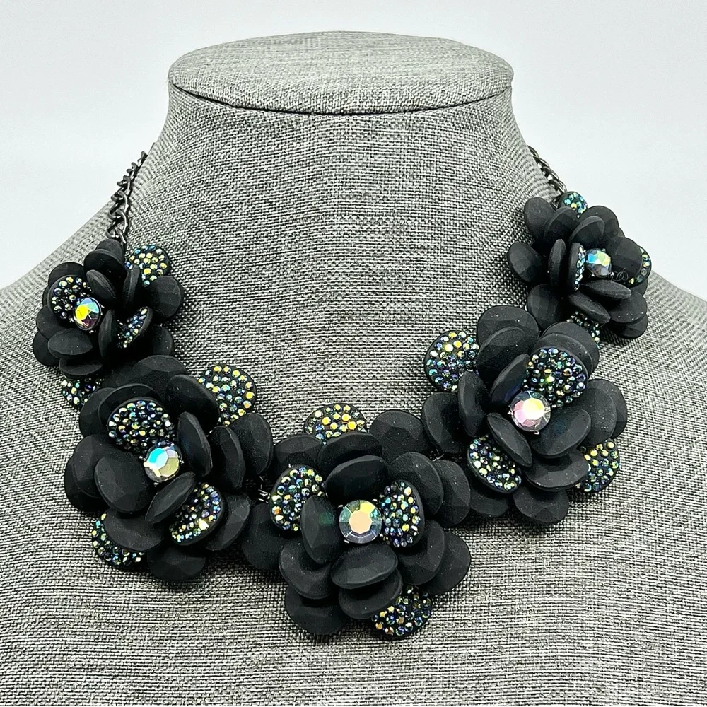 Betsey Johnson ‘Dark Magic’ Black Floral Necklace & Earrings Set Retired/HTF! - Picture 2 of 14
